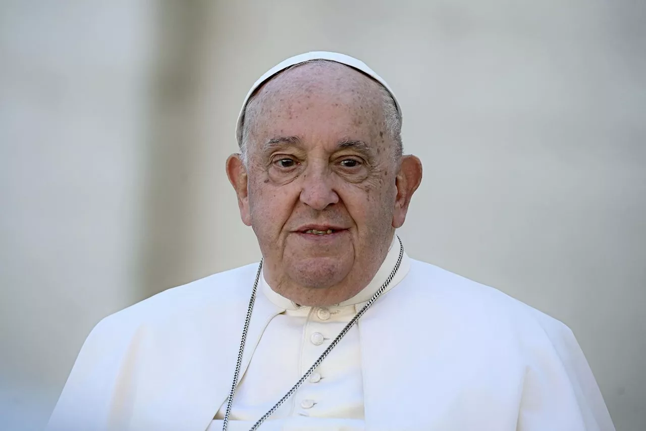 Le pape François fait une nouvelle chute au Vatican