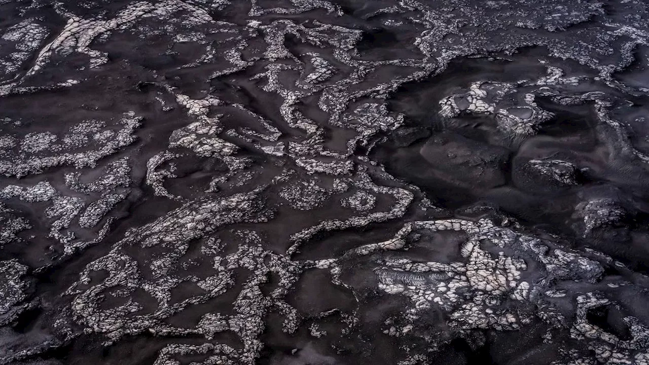 Iceland's Giant Ice Volcano Shows Signs of Eruption After Earthquake Swarm