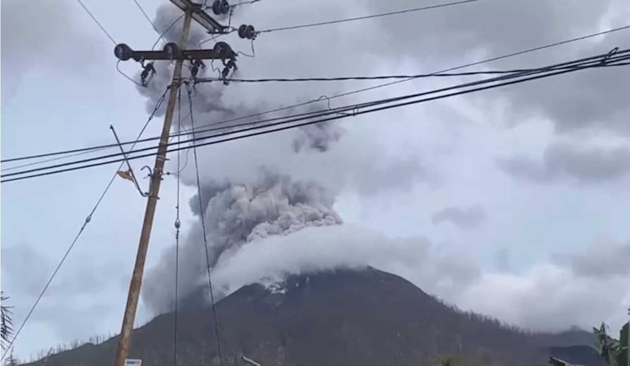 Gunung Lewotobi Erupsi Lagi, Warga kembali Mengungsi