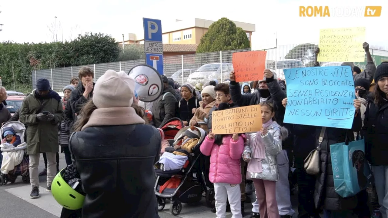 "No al modello Caivano al Quarticciolo", il presidio di protesta sotto la sede del municipio