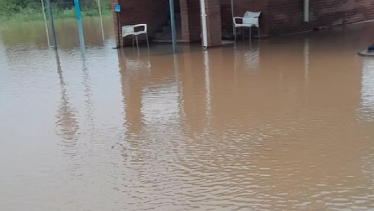 Grobler's Bridge Border Post Remains Closed Due to Floods