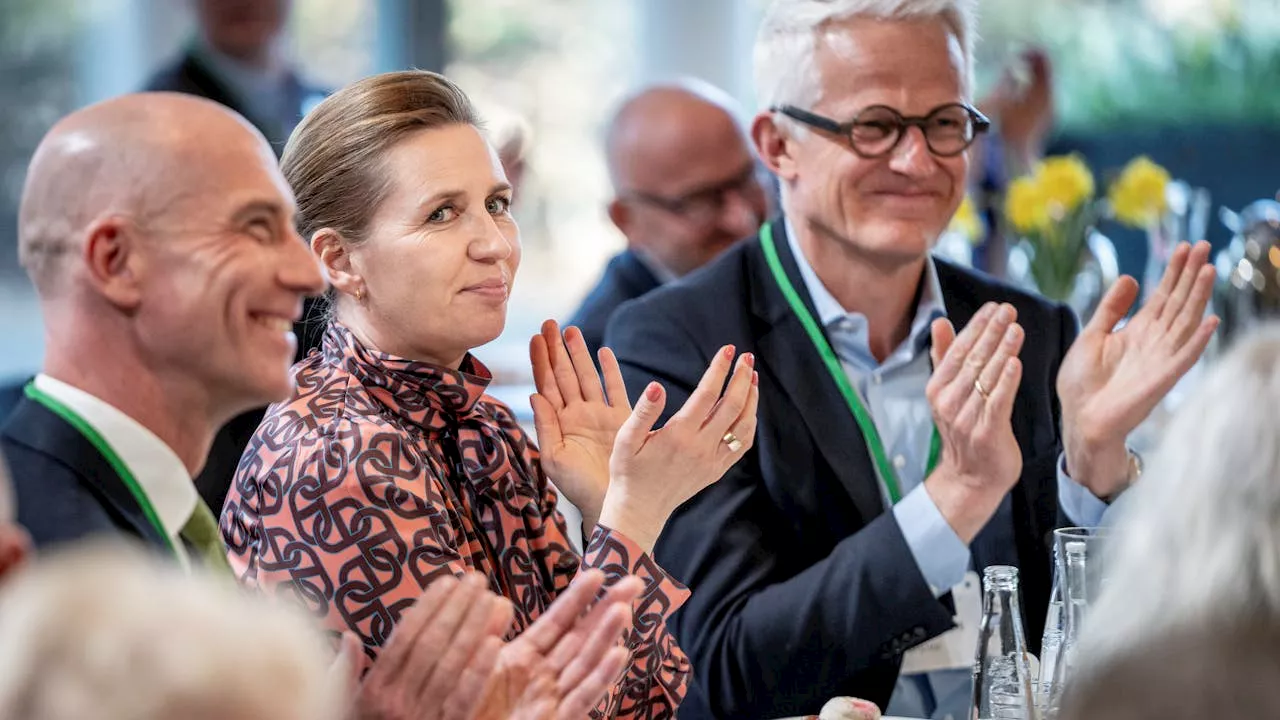 Mette Frederiksens stivnede smil er ildevarslende for erhvervsbosser