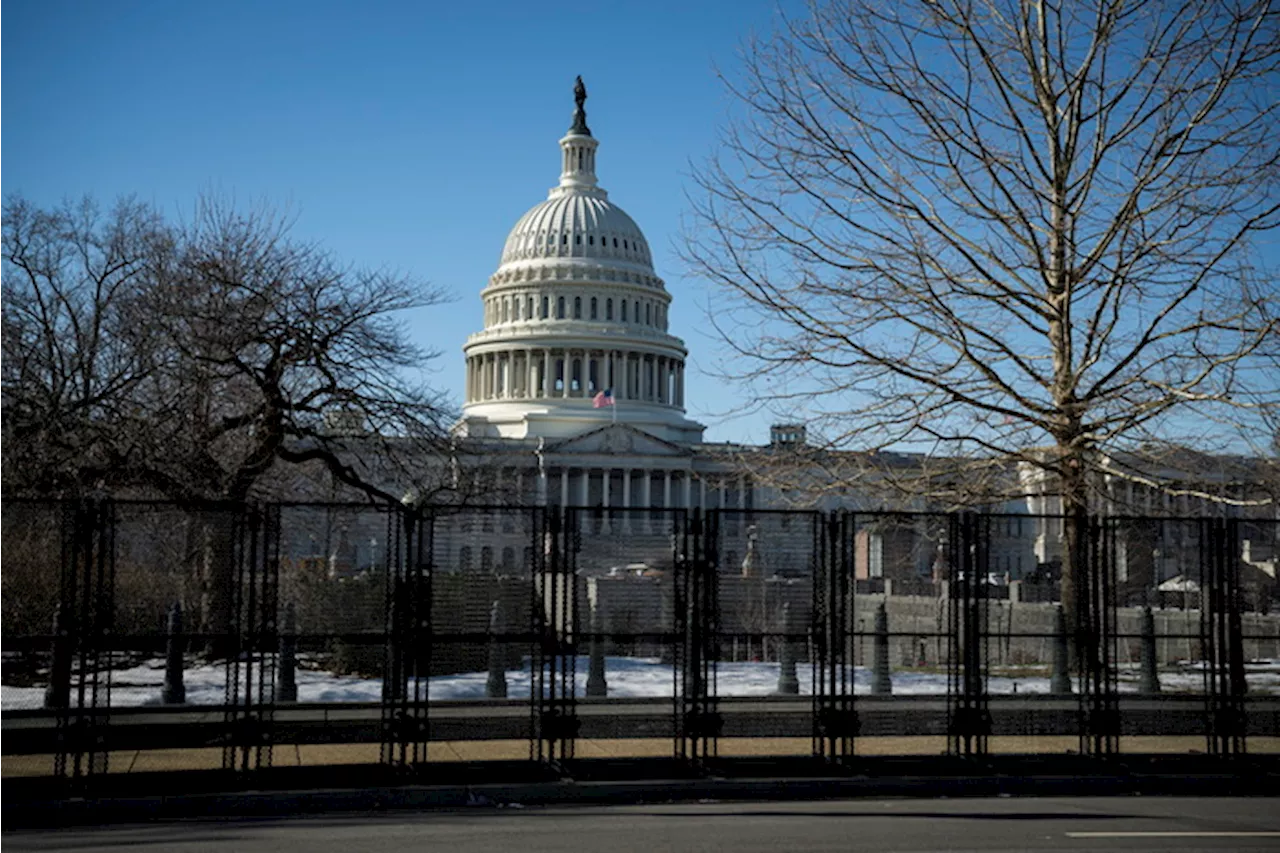 Washington nel gelo, Trump giurerà al chiuso