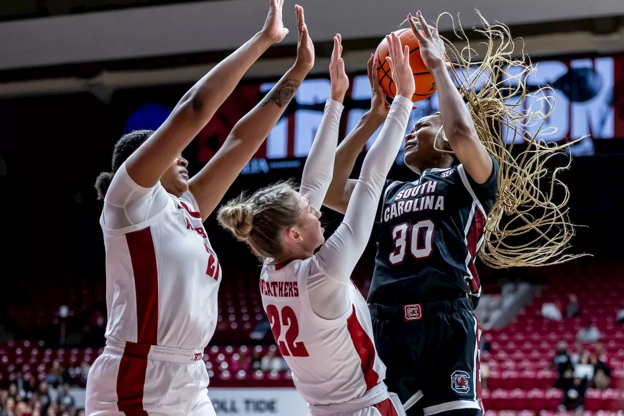 South Carolina Holds Off Alabama in SEC Showdown