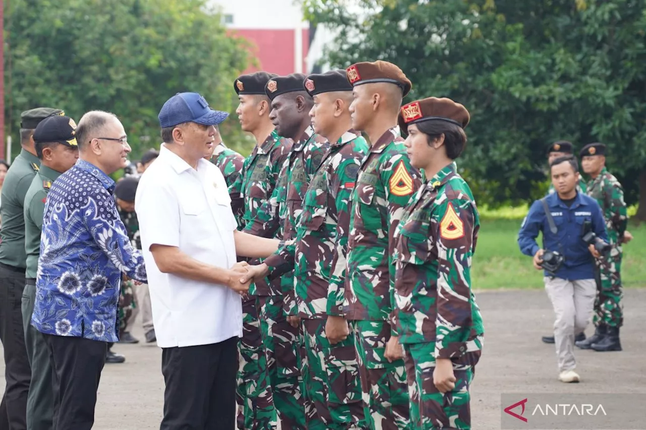 Menhan lepas prajurit yang akan ikut Parade Hari Republik India 2025