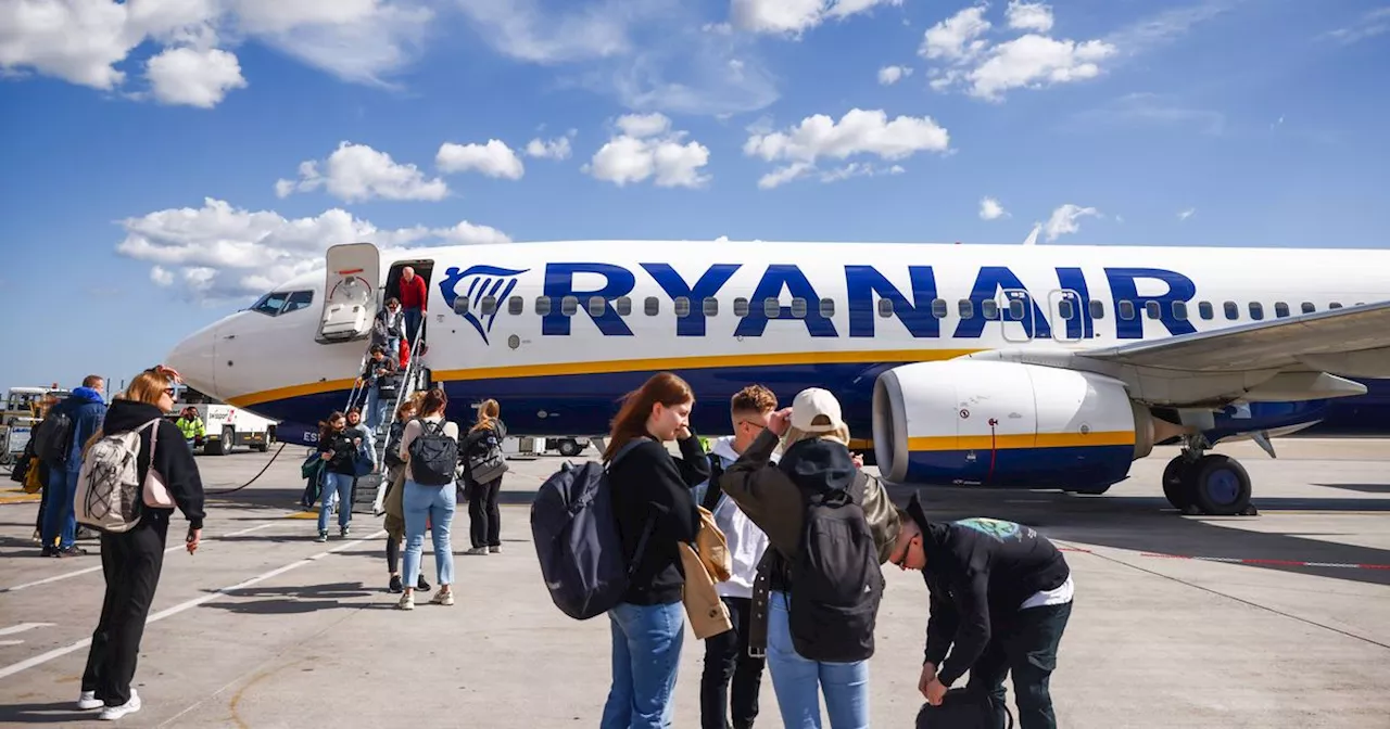 Ryanair To Eliminate Printed Boarding Passes This Summer