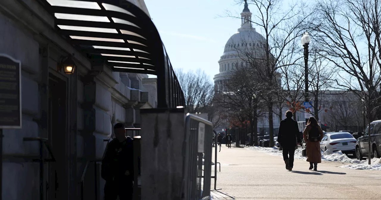 Tech Titans to Flock to Trump's Inauguration Despite Political Absence