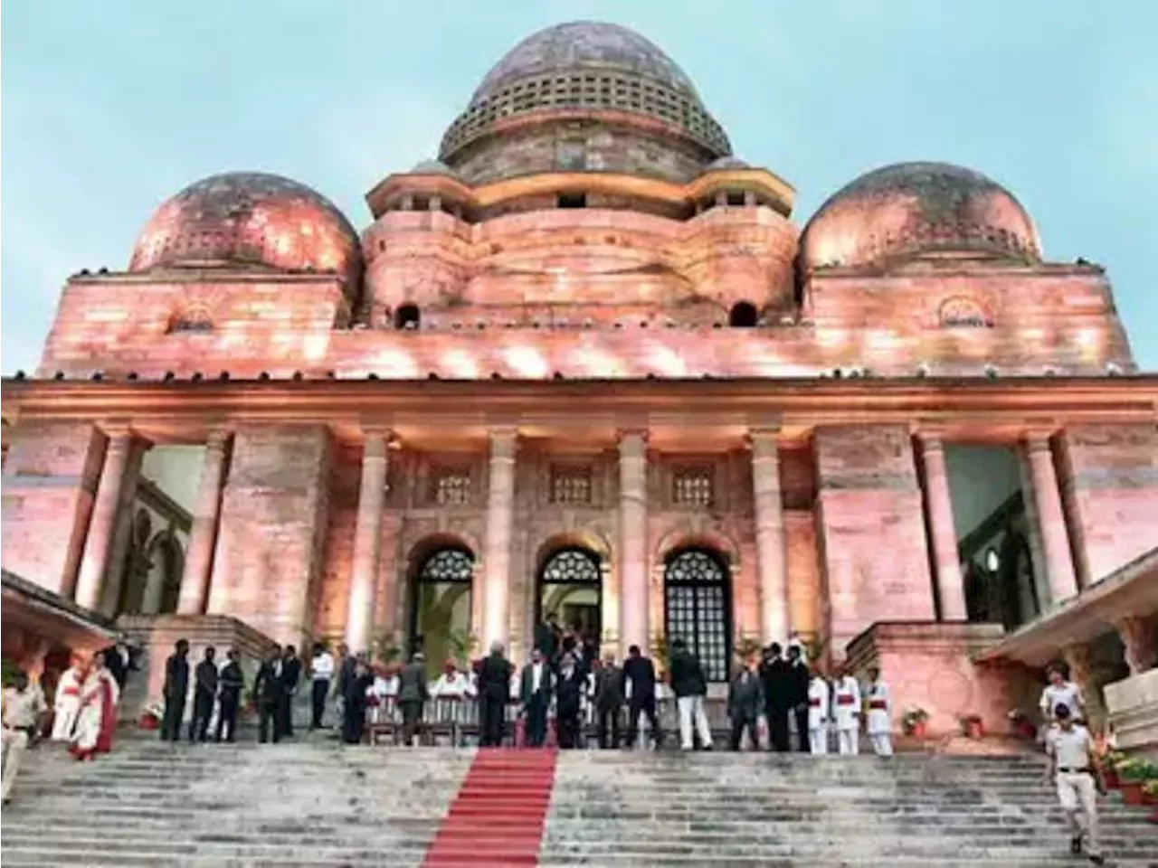 बॉम्बे हाईकोर्ट ने ब्रेकअप के बाद सुसाइड के लिए बॉयफ्रेंड को बरी किया