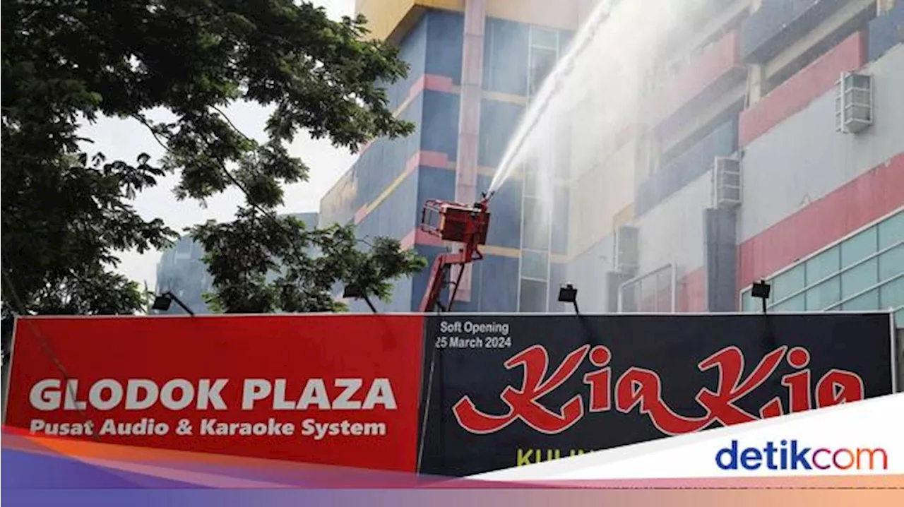 Kebakaran di Glodok Plaza: SSIA Hentikan Operasional Sementara