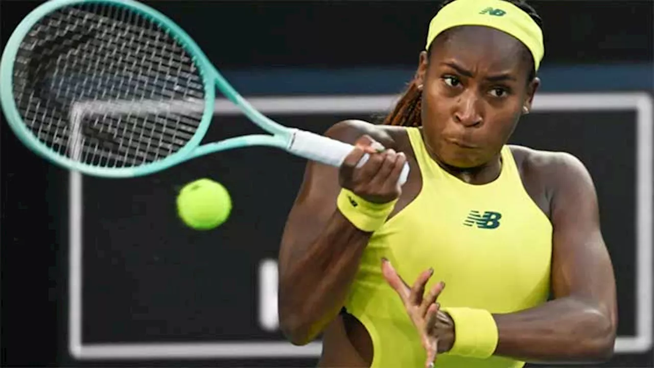 Imperious Gauff rolls past Fernandez into Australian Open last 16