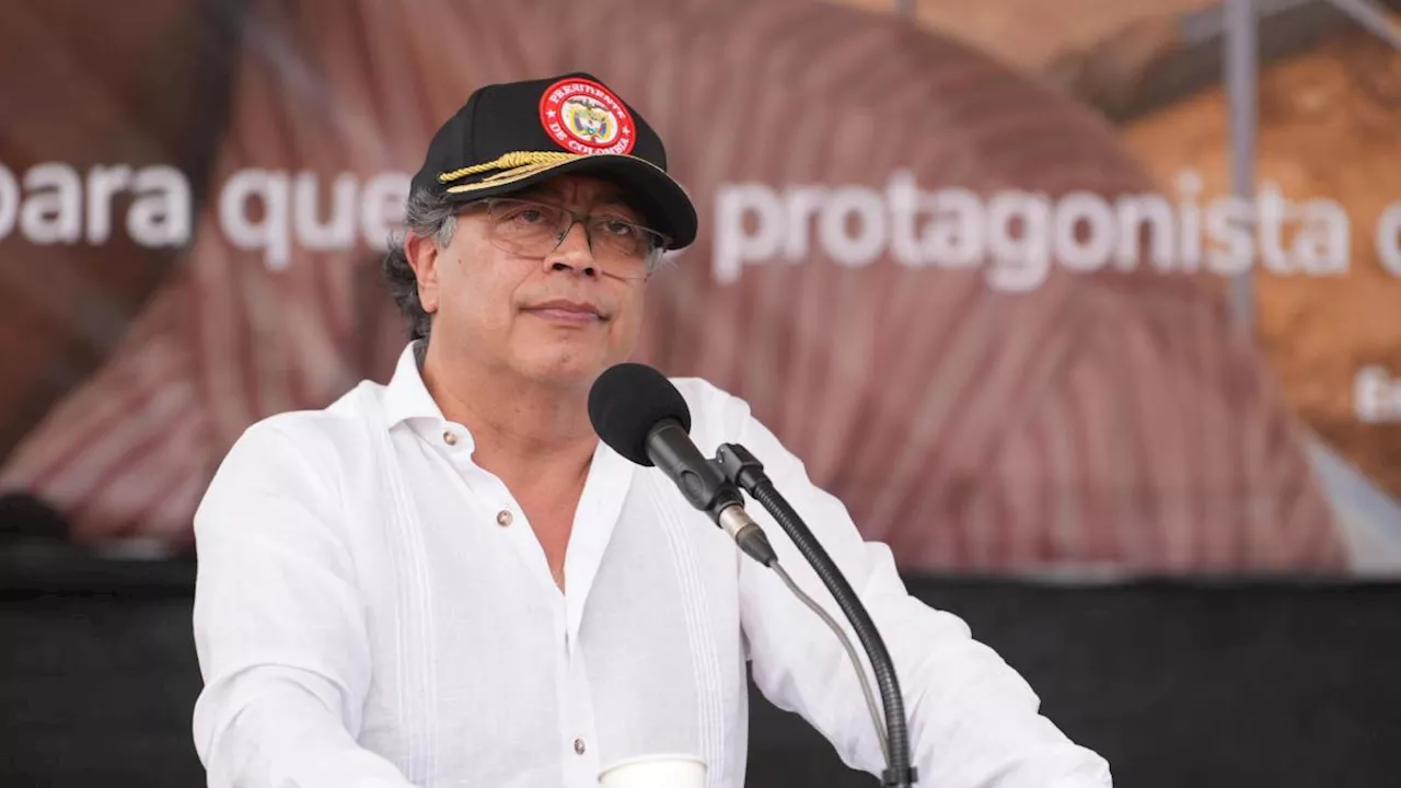 El presidente Gustavo Petro suspende diálogos con el Eln: 'No tienen ninguna voluntad de paz'