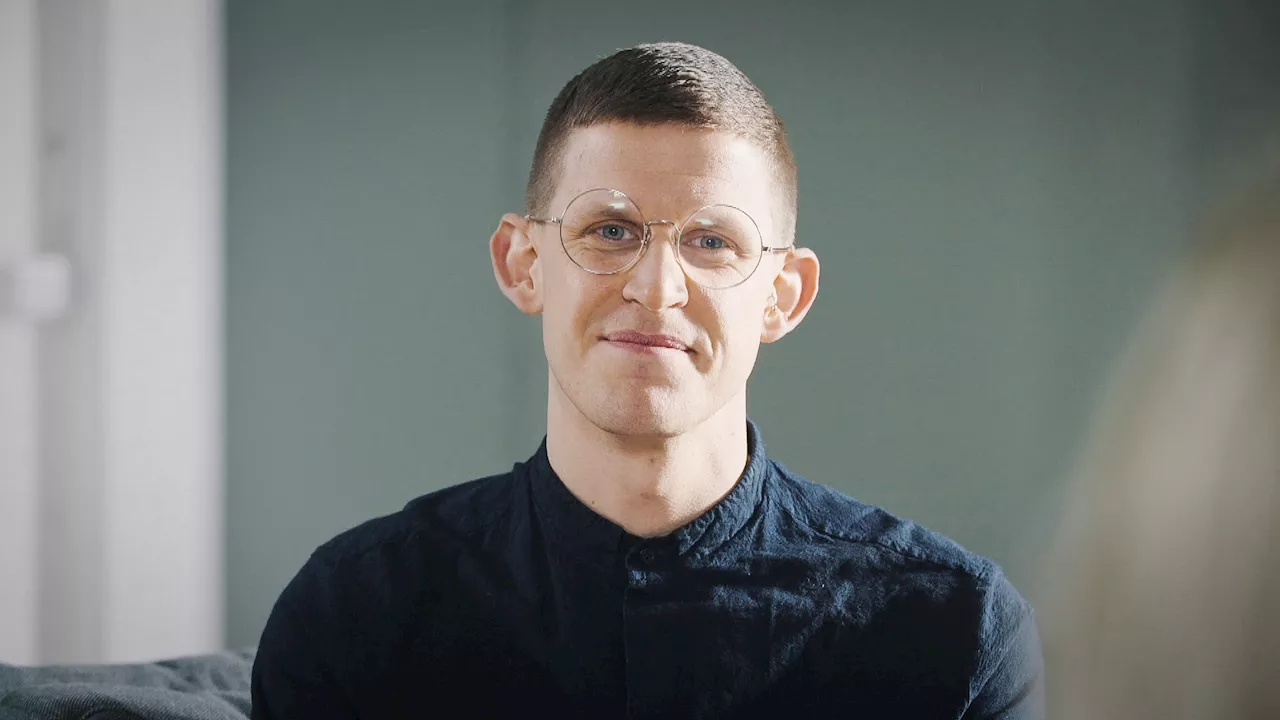 SVT gör dejtningsprogram för bisexuella. Sexologen Kalle Norwald medverkar.