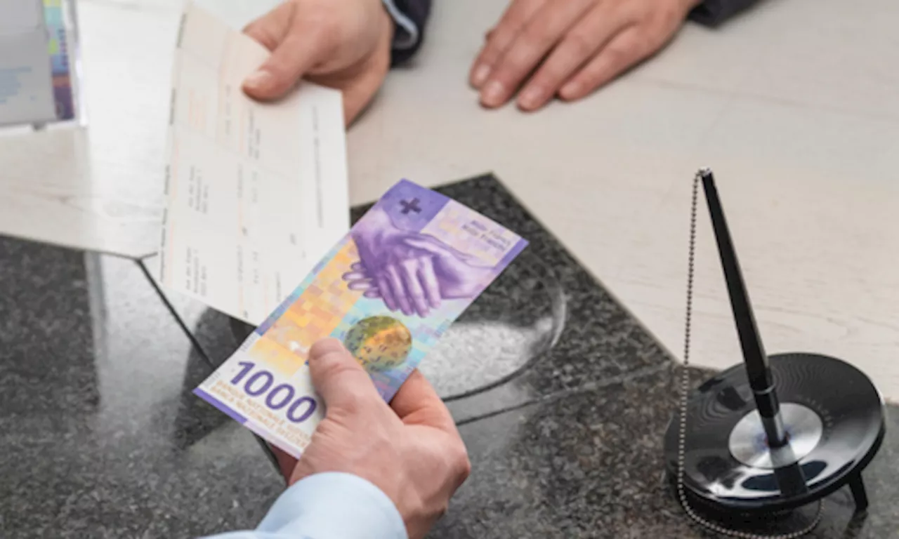 Bargeld Comeback in der Schweiz: Finanzkrise-Angst treibt die Nachfrage an