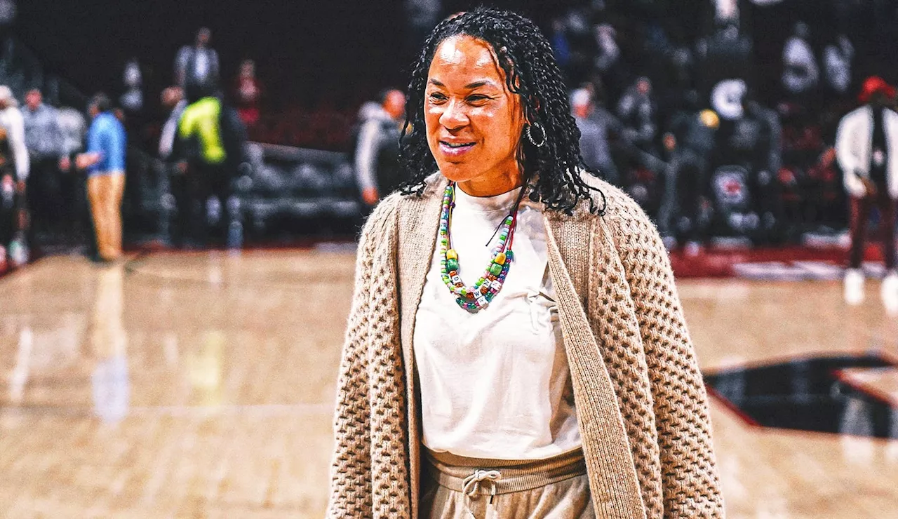 South Carolina Extends Dawn Staley's Contract, Making Her Highest-Paid Women's College Basketball Coach