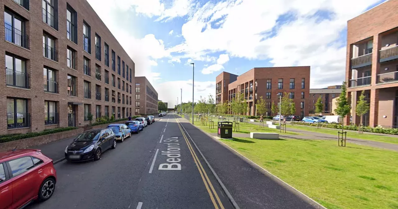 Teenager Hospitalised After Bottle Attack by Two Masked Men in Glasgow