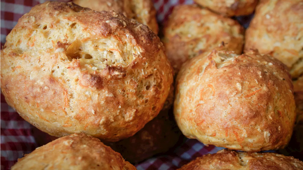 Schnelle Haferflocken-Quark-Brötchen: Geniales Rezept mit viel Protein