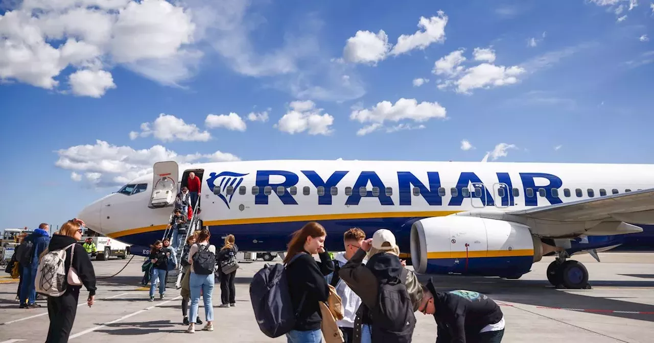 Ryanair to End Printed Boarding Passes This Summer, Potentially Causing Chaos at Airports