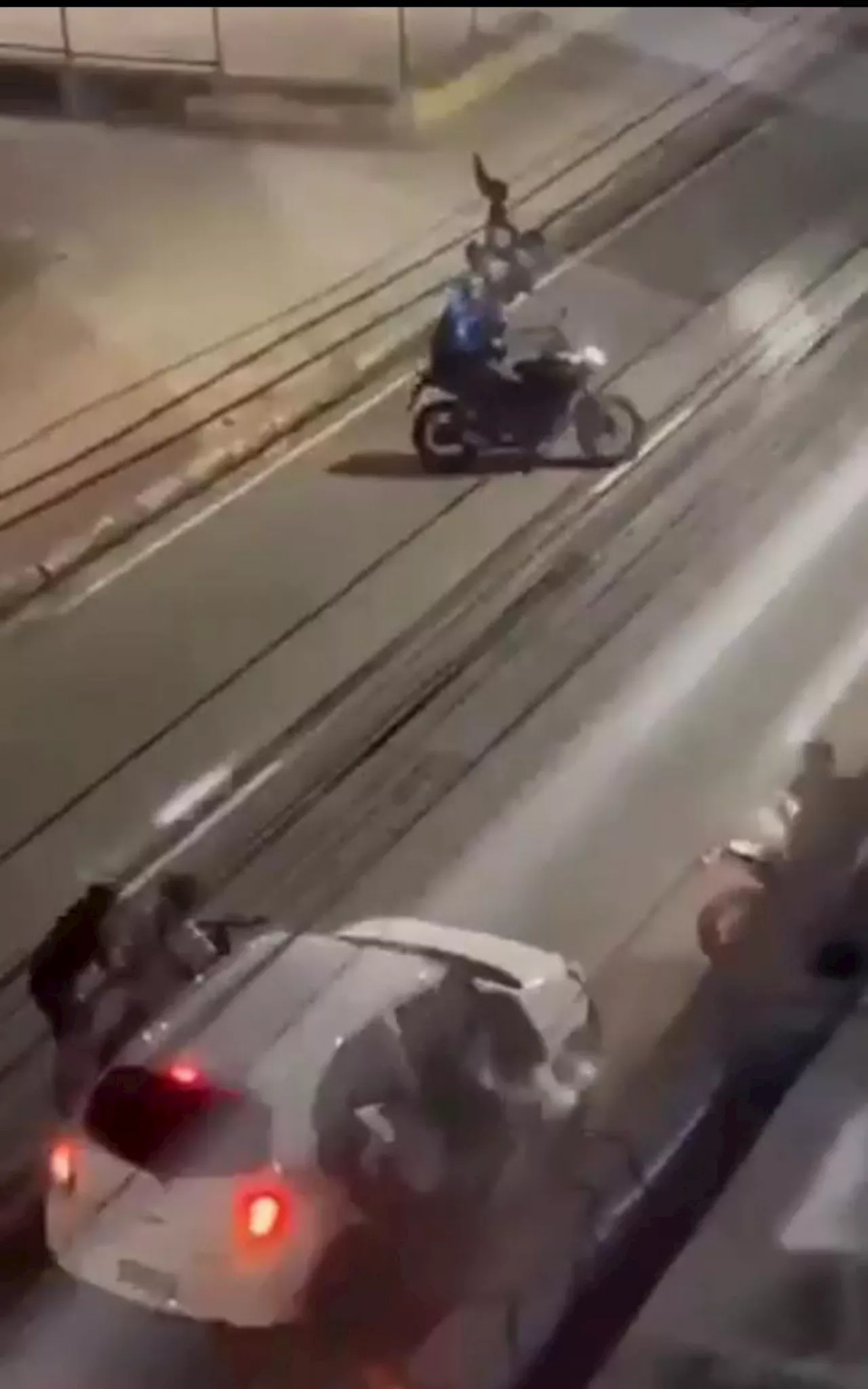 Arrastão Assusta Motoristas na Avenida Martin Luther King em Rio