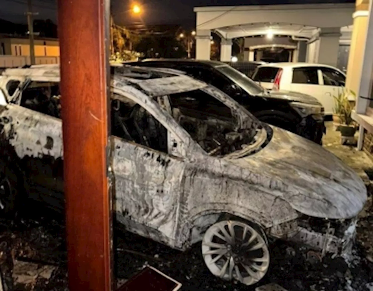 Chaos Erupts in Kuching Neighborhood as Vandals Target Homes and Vehicles