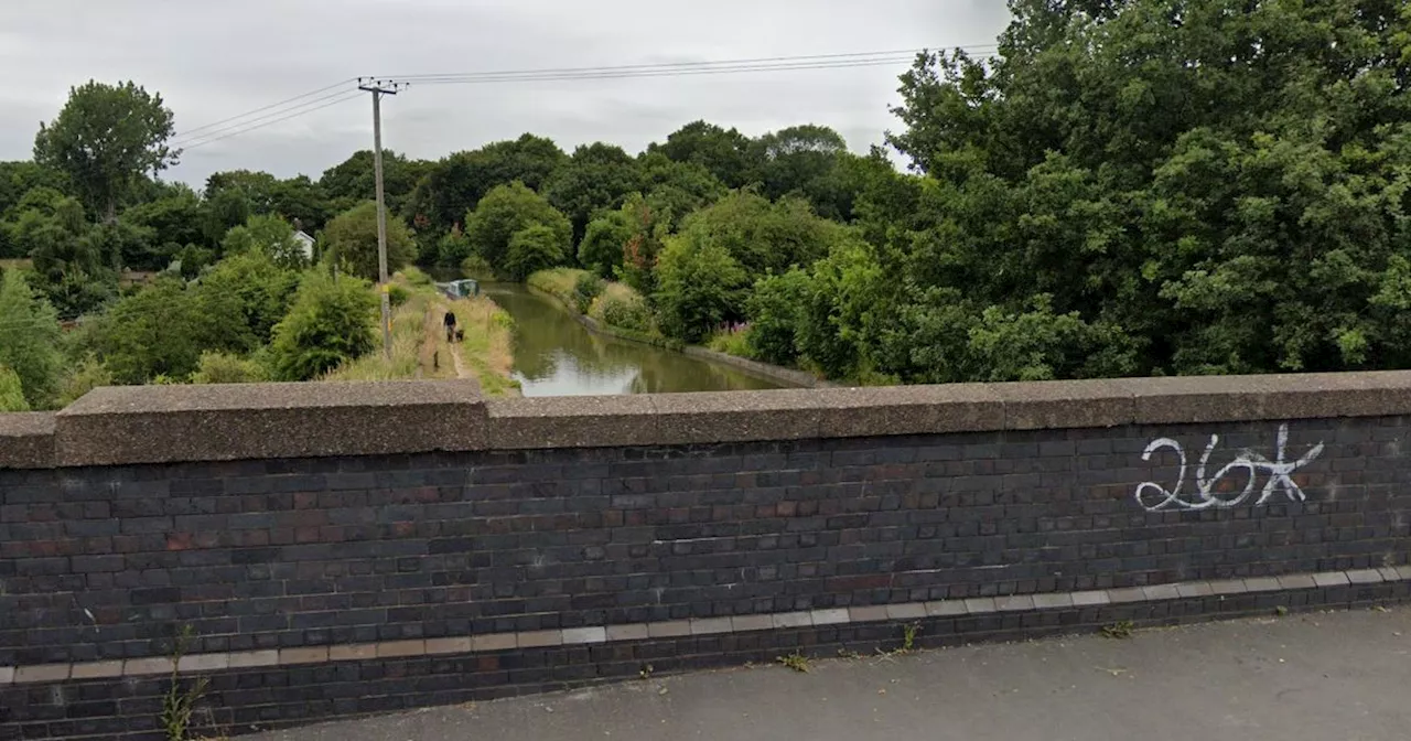 Man Arrested After Alleged 'Gun' Threat on Cheshire Canal