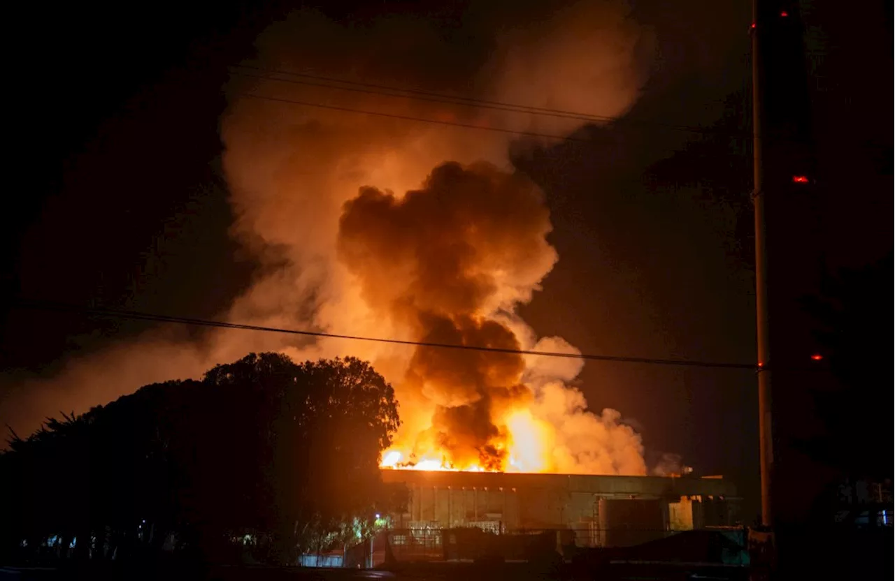 Major Fire Engulfs World's Largest Battery Storage Plant in California