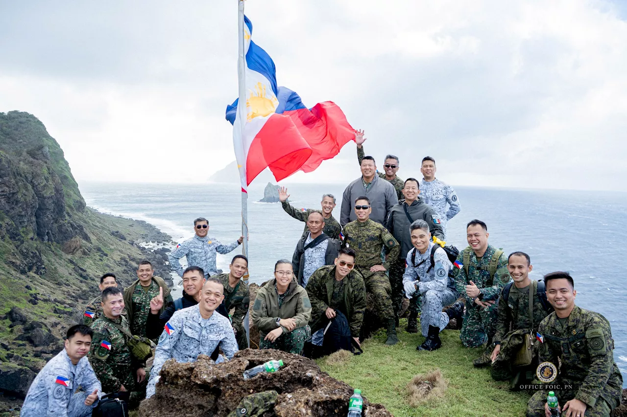 Philippine Navy Conducts Exercises in South China Sea Amid Rising Tensions with China