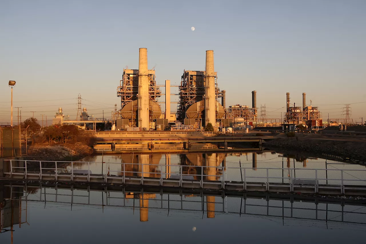 Fire at Battery Storage Facility Near Moss Landing Power Plant Raises Concerns