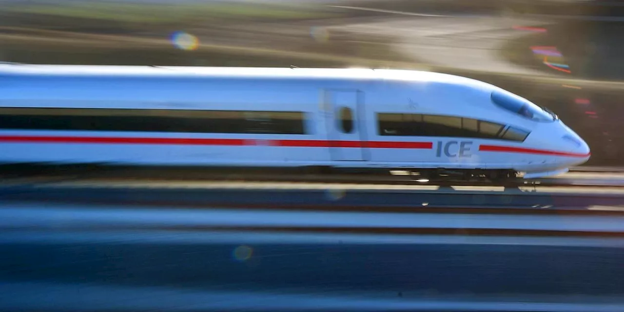 Mann klammert sich an ICE - bis zu 282 km/h