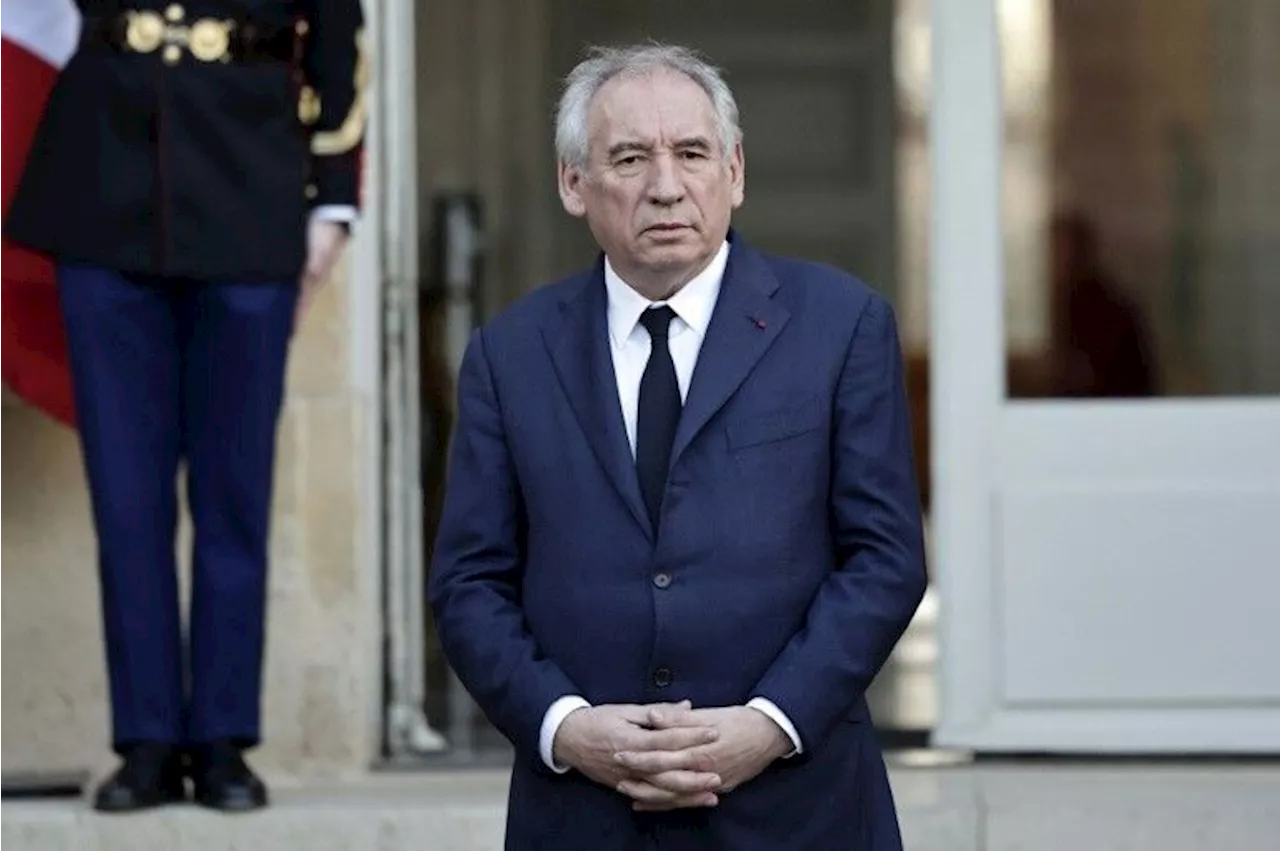 Bayrou lance la concertation sur les retraites, ses modalités déjà disputées