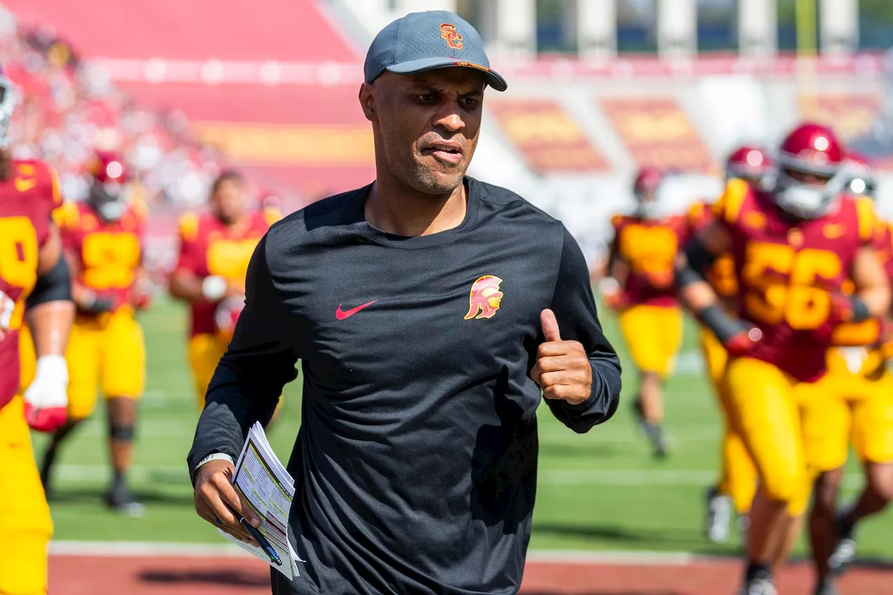 USC Defensive Coordinator D'Anton Lynn Signs Contract Extension, Leaving Penn State Opening