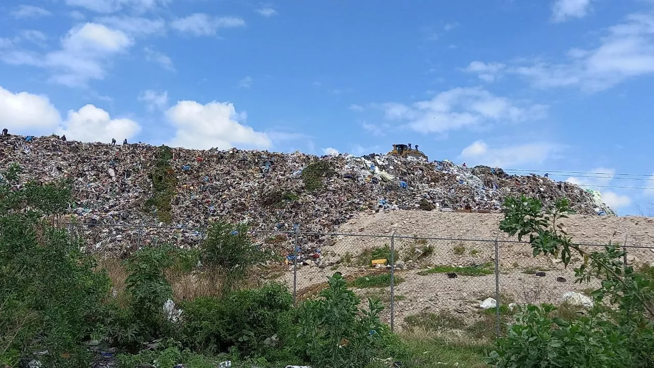 Relleno sanitario de Peñitas en Irapuato inicia mejoras para cumplir con normas ambientales