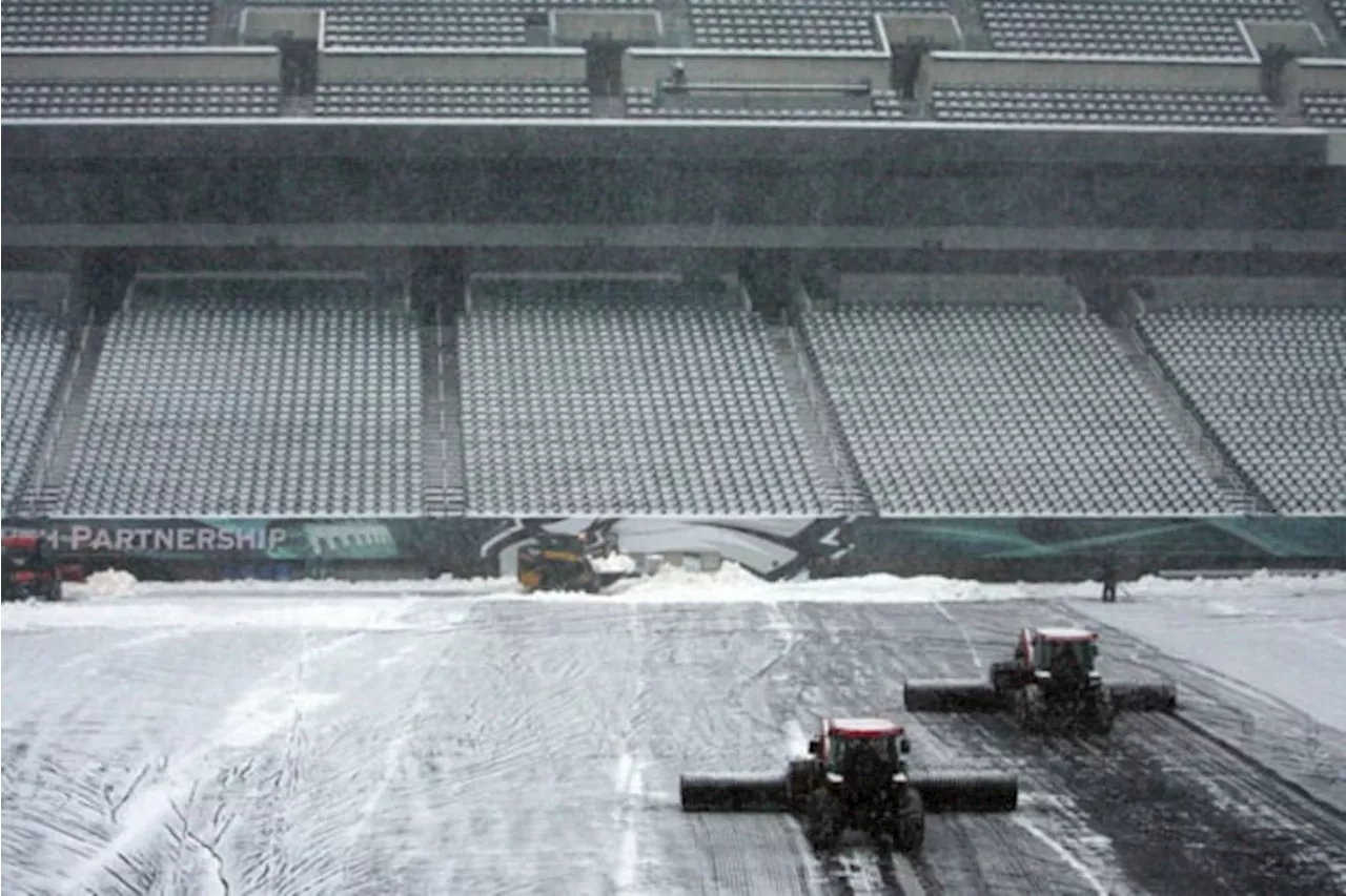 Eagles news: Latest snow forecast; Dallas Goedert back at practice; L.A. changes up their routine