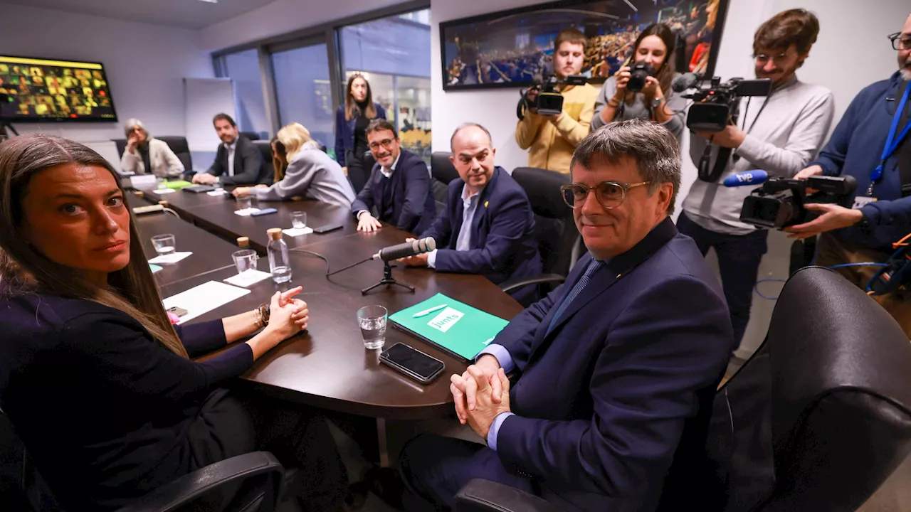 Puigdemont reúne a la cúpula de Junts este viernes para abordar la cuestión de confianza y la relación con el PSOE