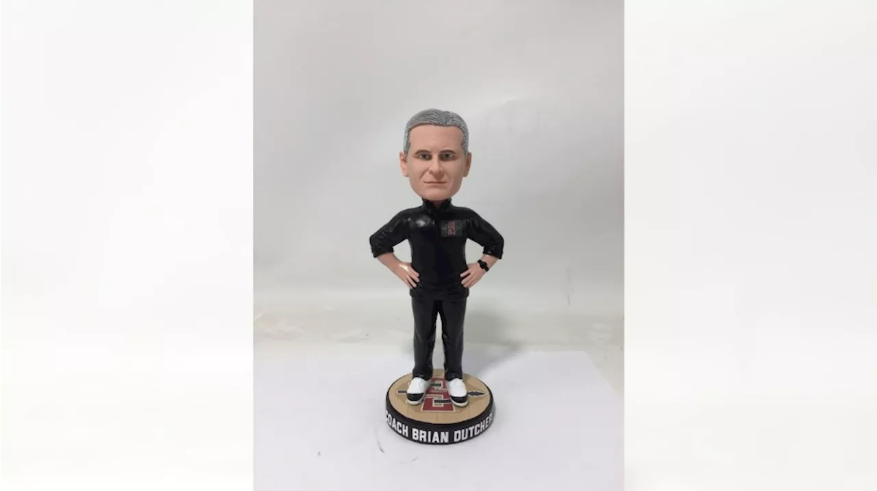 Notebook: SDSU coach Brian Dutcher gets a bobblehead; Aztecs prep for UNLV