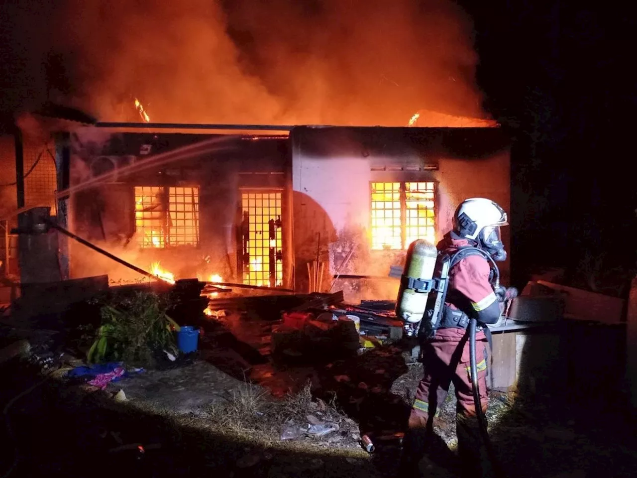 Three Die, Teen Injured in Johor Baru House Fire