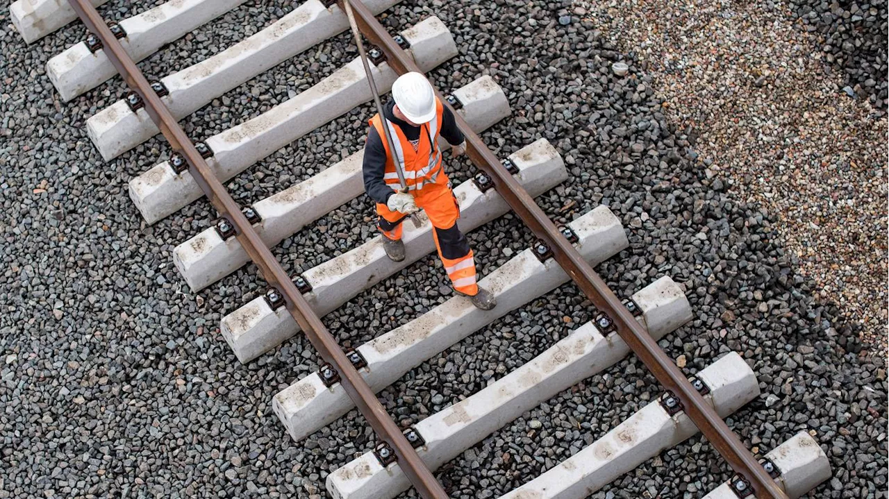 „Das wird hart“: Bahn sperrt ICE-Strecke Berlin-Hamburg und setzt 173 Busse ein