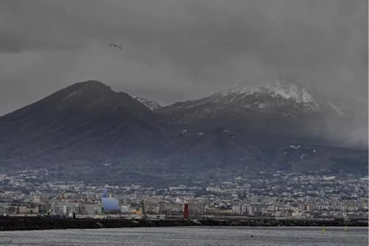 Scossa di Terremoto a Napoli: Terrore nella Zona Flegrea