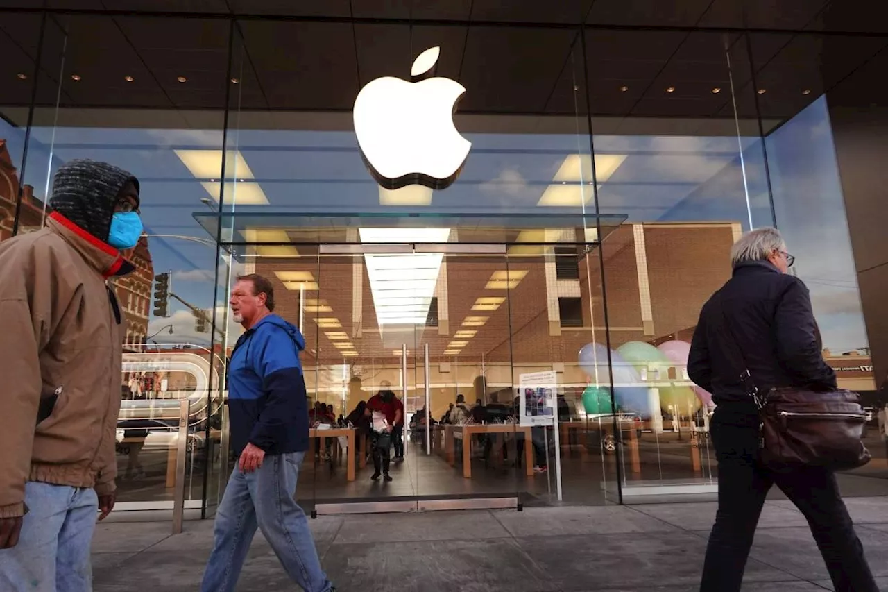 Apple Pauses AI-Generated News Feature Over Accuracy Concerns