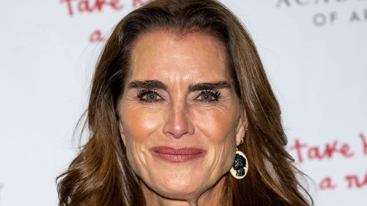 Brooke Shields denuncia un intervento non richiesto: il grido di battaglia contro la mancanza di consenso in medicina