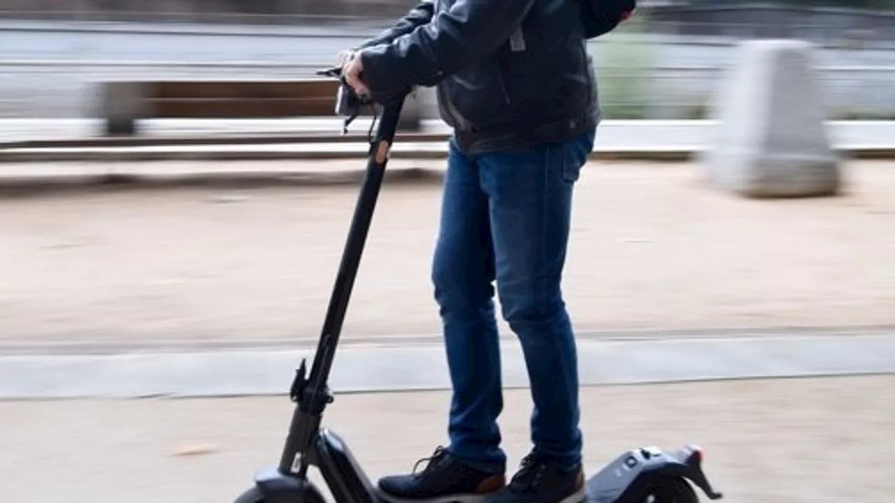 Barcelona endurece las normas contra el uso de patinetes eléctricos