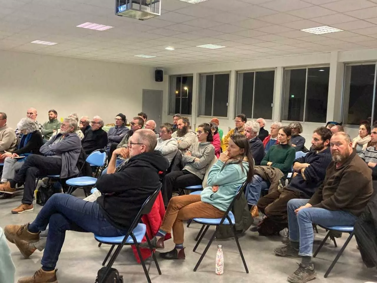 Confédération Paysanne du Morbihan : Des apéros paysans pour échanger avec les agriculteurs