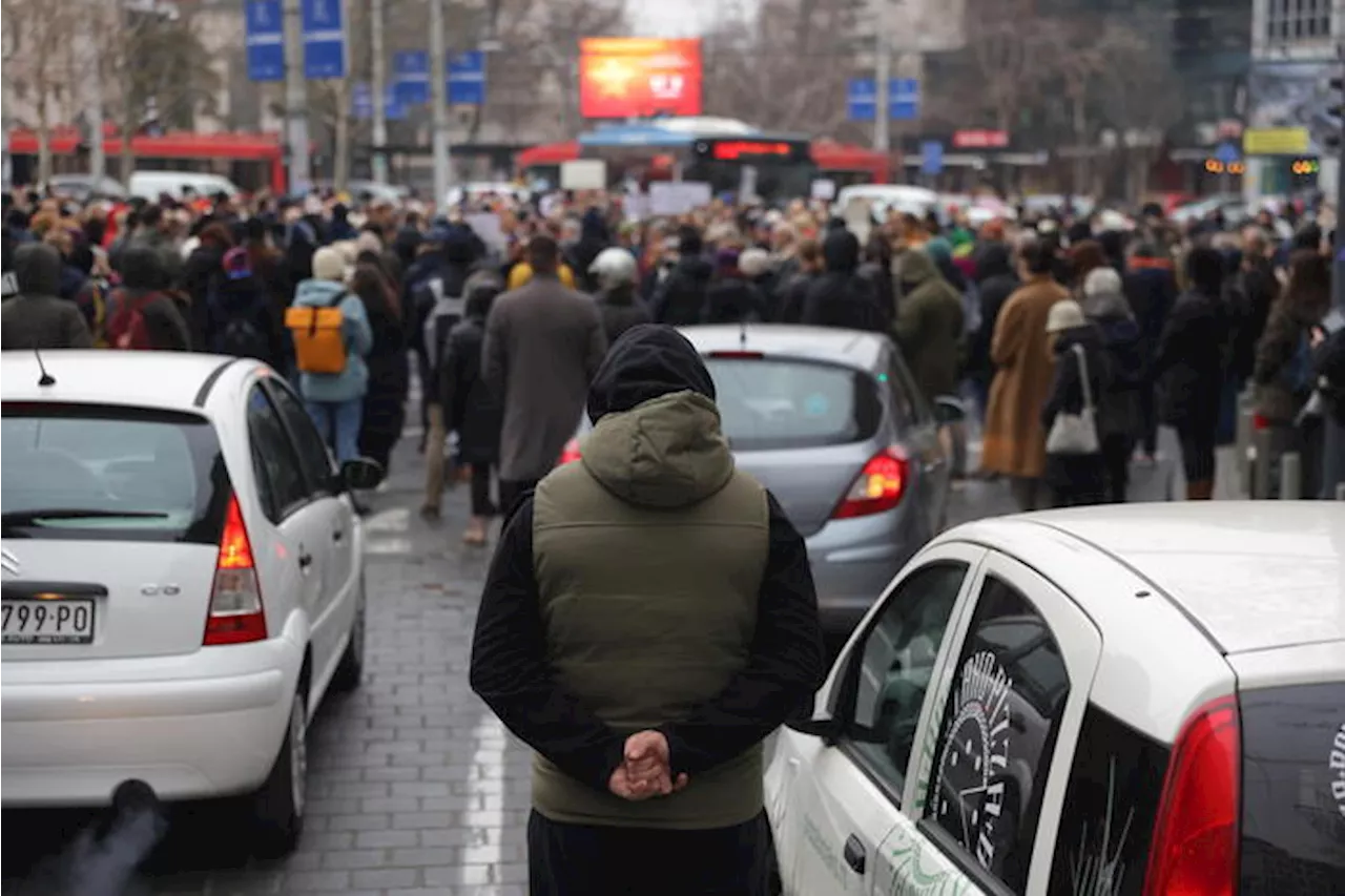 Nuova protesta antigovernativa a Belgrado