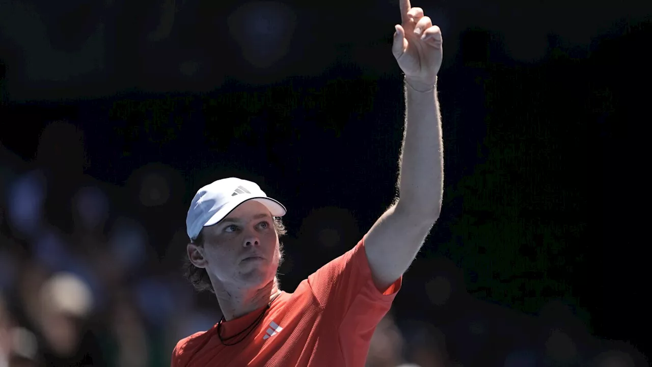 Michelsen of US beats Khachanov at the Australian Open