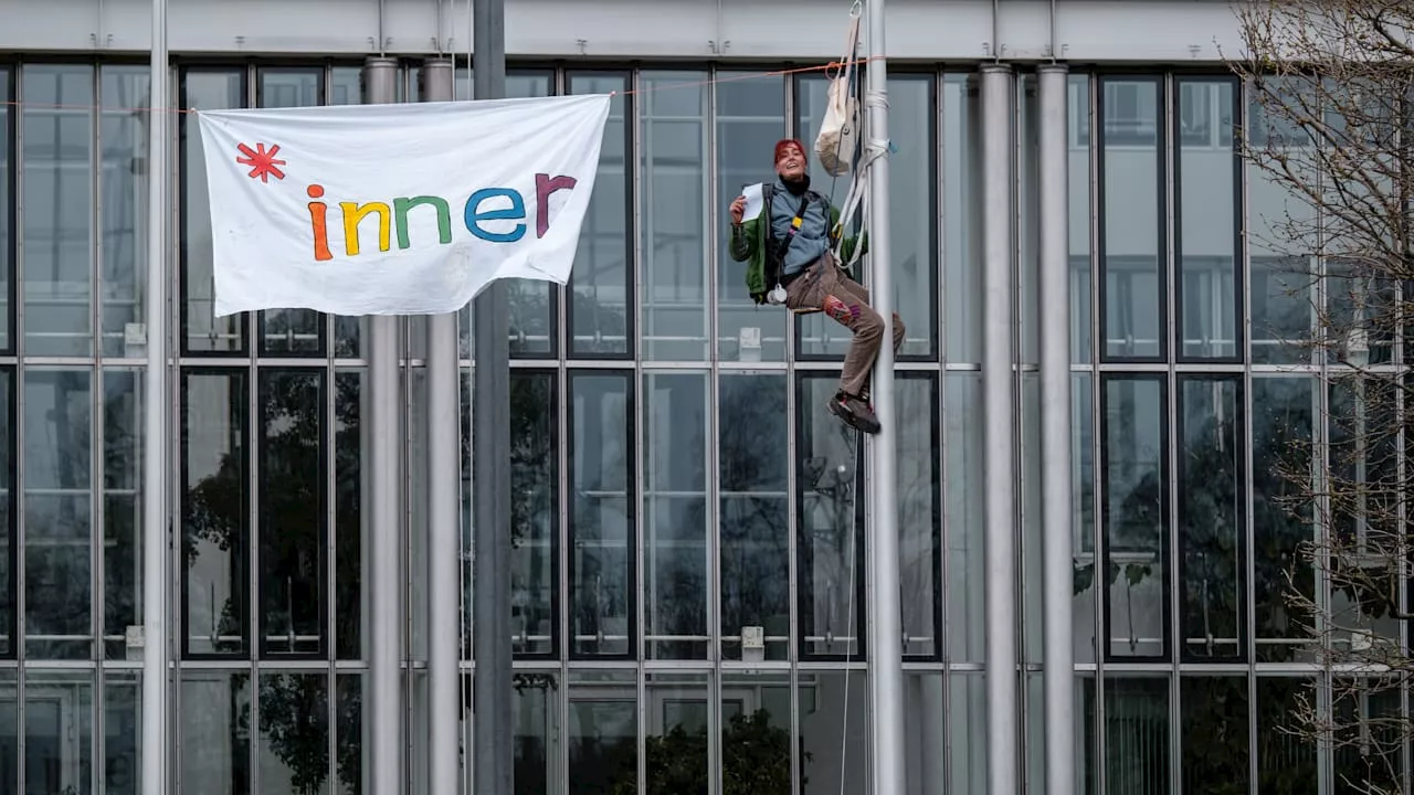 Extra-Wahlprogramm: CSU will deutschlandweites Gender-Verbot