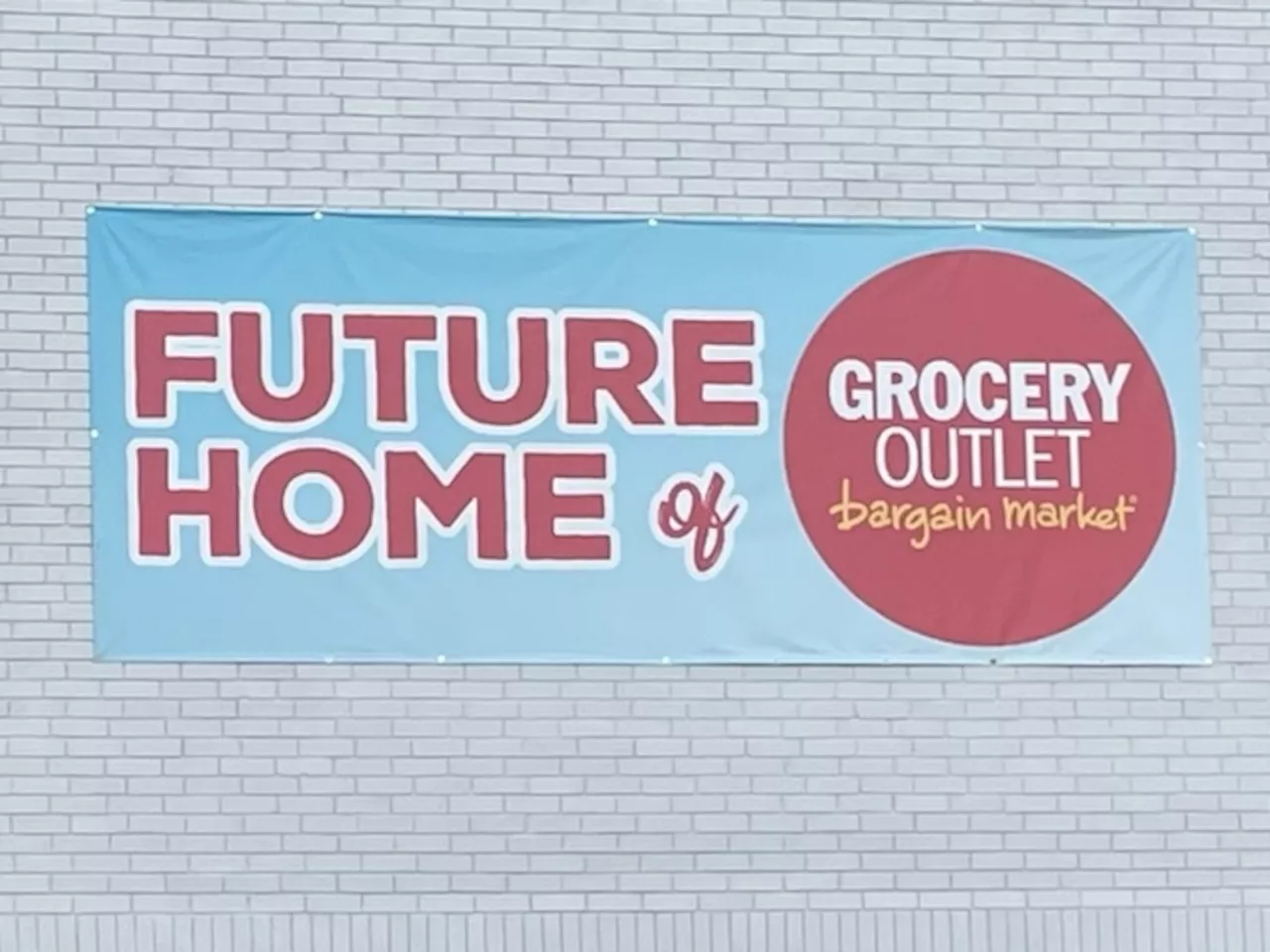 Grocery Outlet Bargain Markets Opens in Parma and Brooklyn