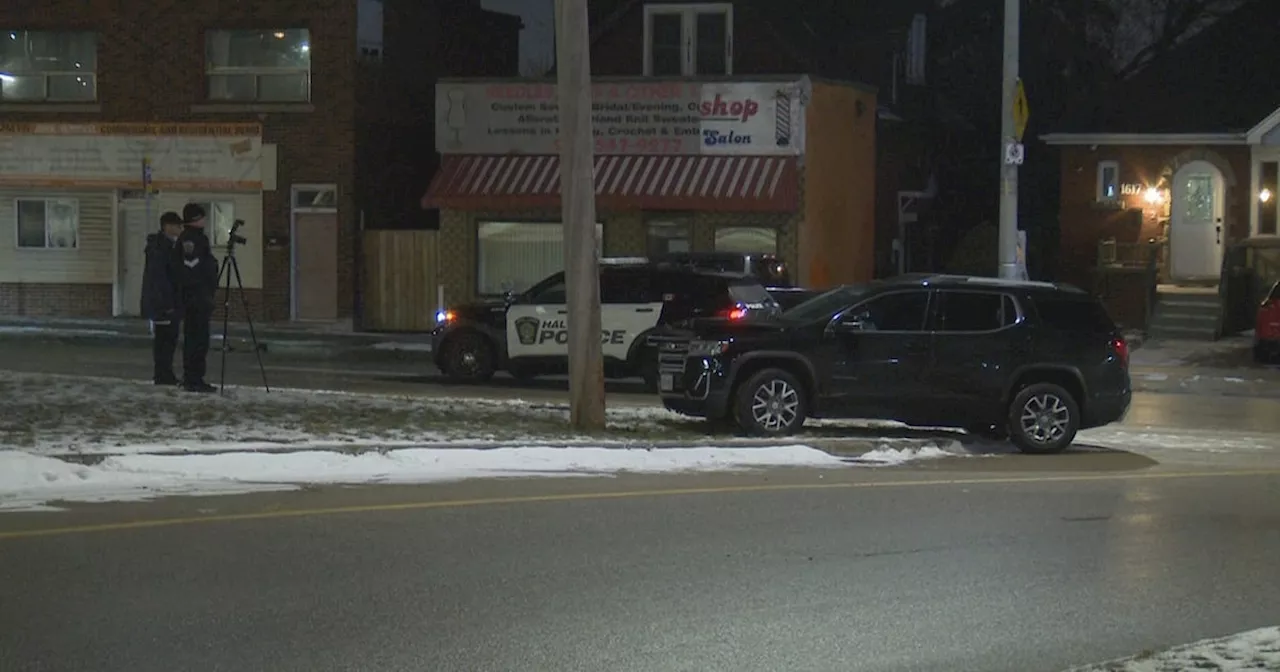 2 people arrested after stolen Burlington SUV found in Hamilton: police