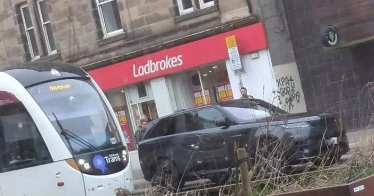 Range Rover parked over Edinburgh tram line brings city network to standstill