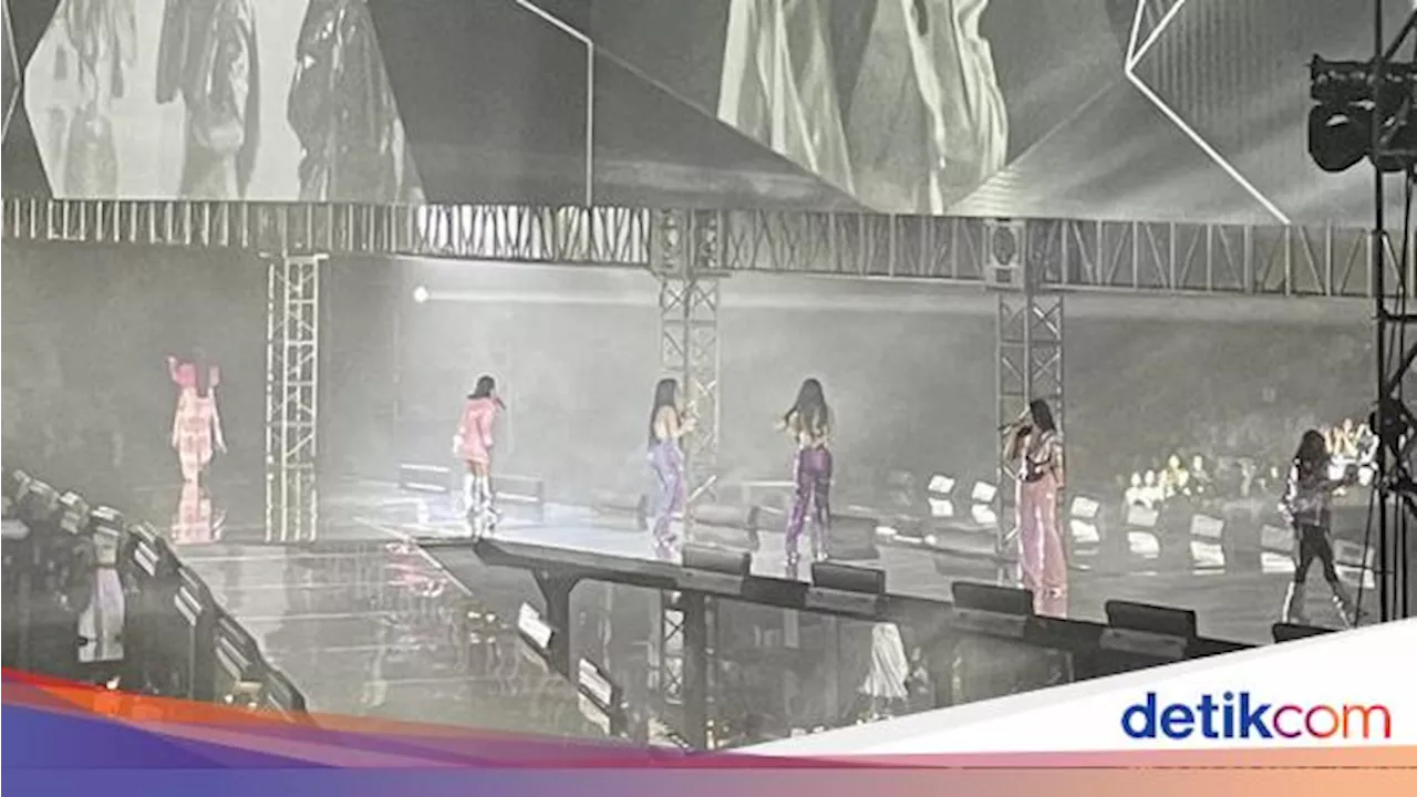 Konser Super Diva Memukau Ribuan Penonton