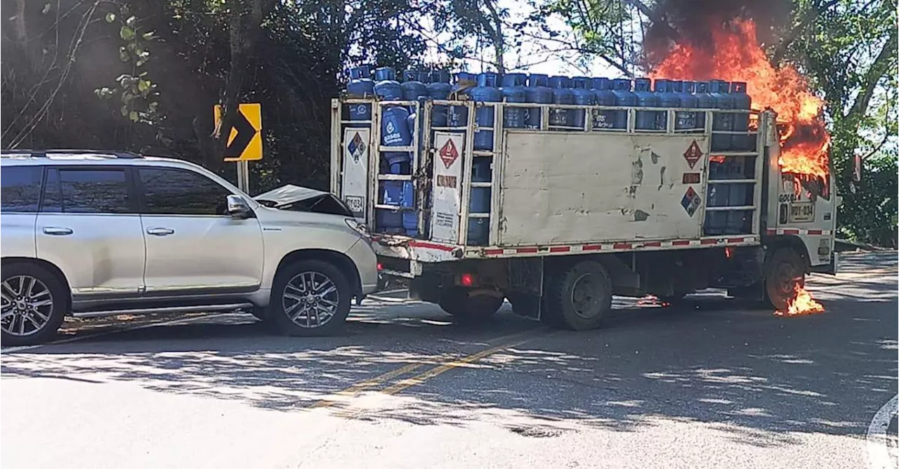 Sicarios asesinaron al conductor de un camión que transportaba pipetas de gas en vía del Suroeste de Antioquia