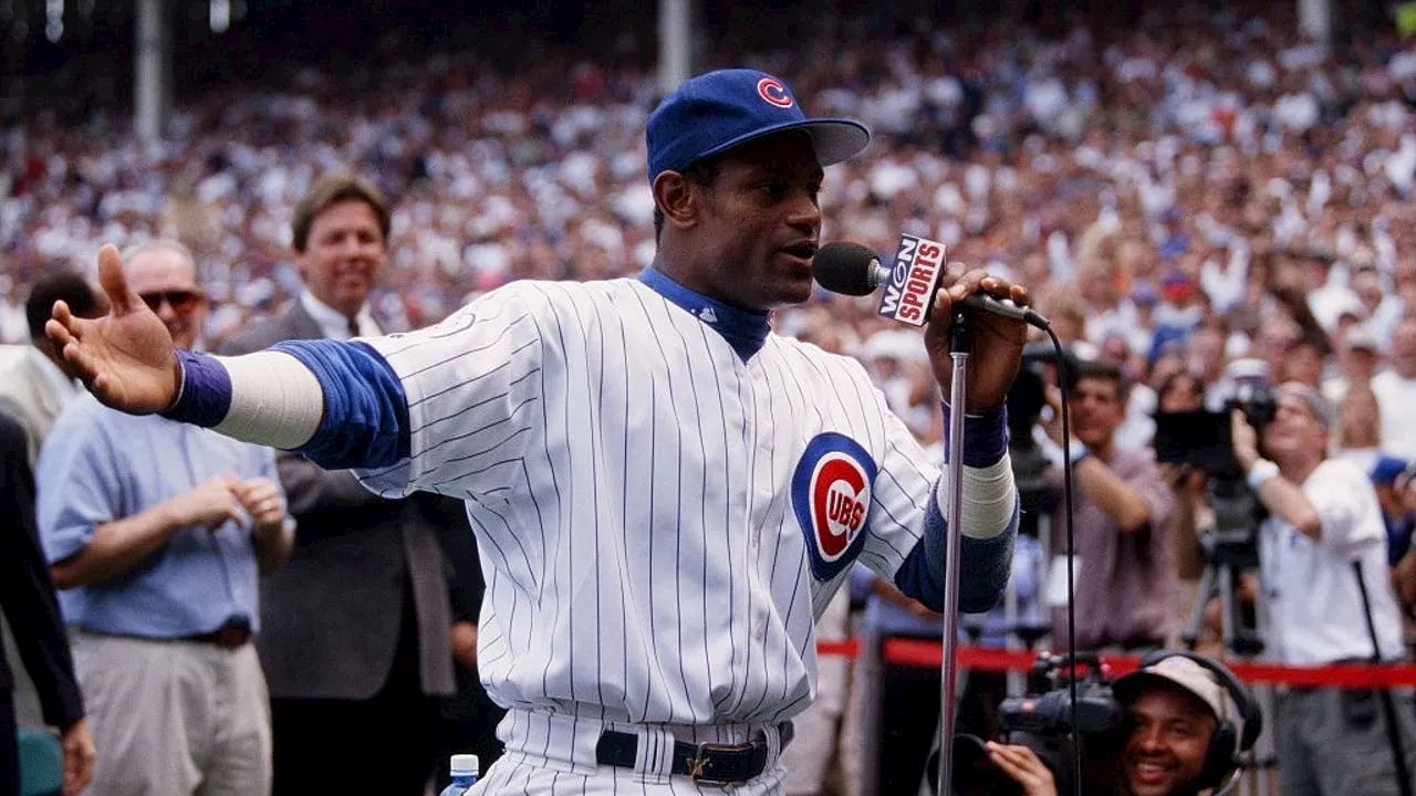 Sammy Sosa Returns to the Cubs Fold as He's Inducted into the Cubs Hall of Fame